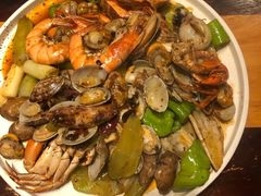 -臻鲜燕海鲜融合餐厅(金陵style店)