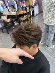 -藤野造型烫染·漂发