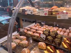 -巴黎贝甜(大宁国际商业广场店)