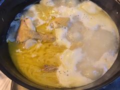 -鲜入围煮花胶鸡海鲜火锅