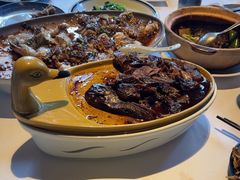 -八府香鸭·啫啫煲(华山路店)