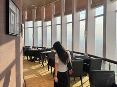 -厚街国际大酒店·360度旋转餐厅