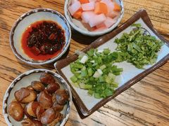 -毛辣果·贵州红酸汤牛肉火锅(西单店)