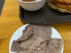 -马德元纯汤牛肉面(太奥广场店)
