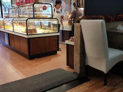 面包甜点陈列柜-金凤成祥(花园路店)