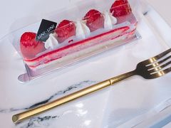 覆盆子蛋糕-UNI UNI(环亚凯瑟琳店)