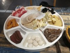 -鸡遇虾煲干锅火锅(小寨金莎店)