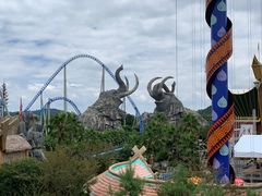 -七彩云南欢乐世界