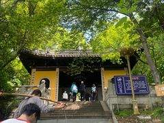 -灵岩山风景区