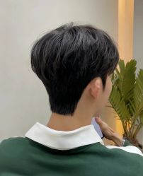 -一家只做男发烫染的店