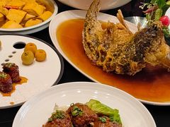 -闫府私房菜·百年鲁菜(恒隆店)