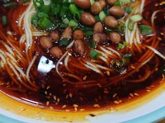 -阿依娘镇店豌杂面(三峡广场店)