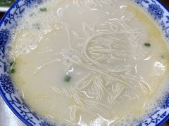 -雪琴面馆富安特色鱼汤面(城中花园店)