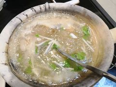 -J Daeng Seafood