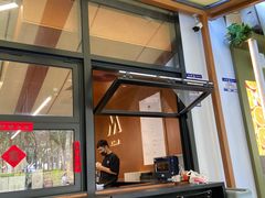 -M Stand(深圳南山欢乐颂店)