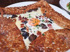 熏肉鸡蛋芝士奶油蘑菇可丽饼-RAC BAR(安福路店)