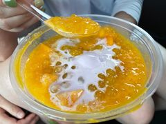 杨枝甘露加雪糕-黄师奶甜品店