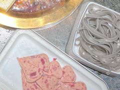 -小天鹅火锅·一线江景洪鼎旗舰店(洪崖洞店)