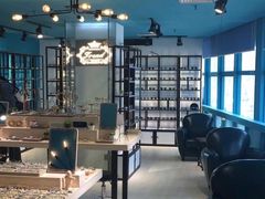 -Trend1881视光·蔡司视觉(领展广场店)