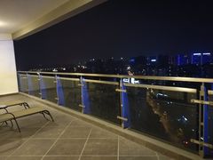 阳台-仁恒辉盛阁酒店公寓