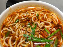小锅米线-云海肴·汽锅鸡·云南菜(高德置地店)