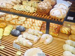 -焙丽拾光(麦凯乐直营店)