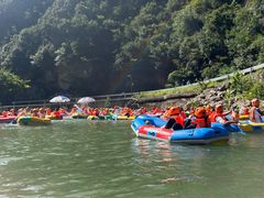 -安吉龙王山峡谷漂流