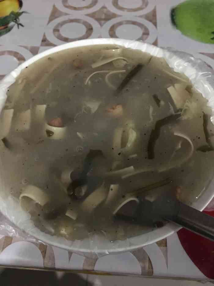 巨爱这家辣汤 特别是晚上可以喝的到 不错