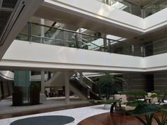 -上海滴水湖皇冠假日酒店