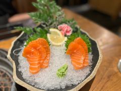 三文鱼刺身-黑牛の店·和牛烧肉(合生汇店)