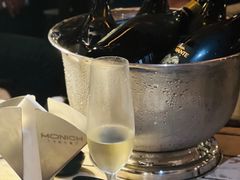 -MONICH牛排融合餐厅(和义大道购物中心店)