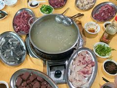-五洞培记山庄·鲜牛肉火锅