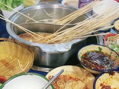 -马路边边·成都串串(翠柏路店)