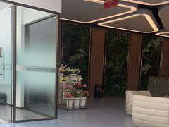 -英派斯健身旗舰店(海信国际中心馆)