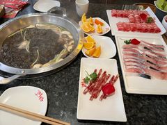 -井格重庆火锅(临平银泰城店)