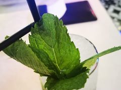 -樱花里音乐餐吧·牛扒椰子鸡(东圃店)