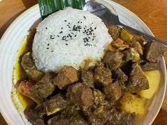 咖喱牛腩盖饭-婉泰·特色小吃·舂鸡脚(告庄二店)