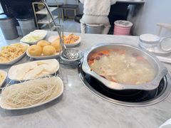 -光头药膳鸡(莱茵小镇店)