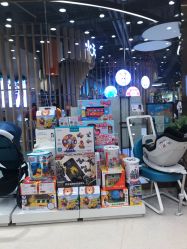 -乐友孕婴童(万象城店)