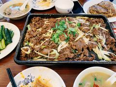 铁盘烤牛肉-清真永恒华威肉饼(潘家园店)