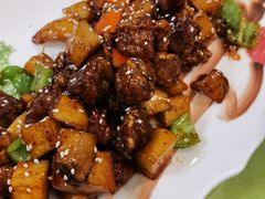 杏鲍菇牛肉粒-大眼锅贴水饺(河东店)