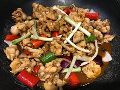 -湘潭九龙鱼头店(城南西路店)