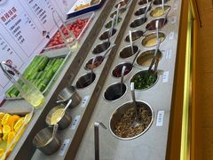 自助调料区-海底捞火锅(九久奥特莱斯店)