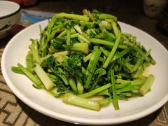 清炒水芹-湖鲜楼