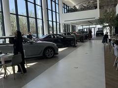 -北京京宝行宝马4S店(闵庄路店)