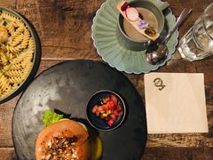 -HIGH FIVE哈福手工汉堡(桂林路店)