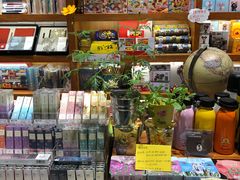 -西西弗书店&矢量咖啡(凯德晶萃广场店)