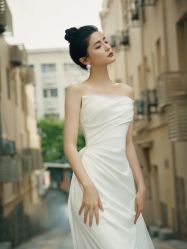-不晚国际婚纱礼服