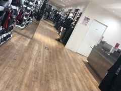 店内环境-优衣库(广州恒宝广场店)