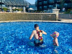 -上海滴水湖皇冠假日酒店